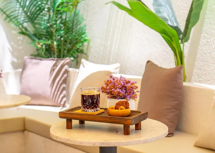 Carnaby Butik Kuecuekkoey *